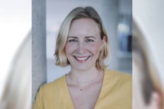 Die Psychologin Julia Buchner coacht Menschen, die es anderen recht machen wollen. Früher war sie selbst eine People Pleaserin. 