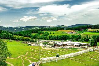 Blick auf die Wexl-Arena in Niederösterreichs Wechselgebiet. 
