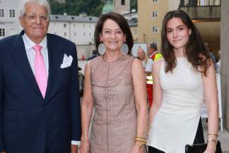Mick und Corinne Flick mit Tochter Alexa besuchten die Zaide-Aufführung.<br /> 