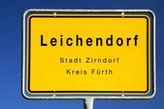 Quietschlebendig: Der Name kommt ursprünglich von „Läutendorf“. 