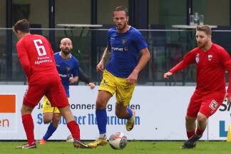 Mario Lürzer (Mitte) erzielte alle drei SAK-Treffer. 
