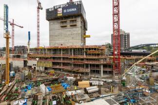 Der Elbtower in Hamburg hätte ein Prestigeprojekt werden sollen. Er bleibt vorerst unvollendet, die Suche nach einem neuen Investor gestaltet sich als schwierig. Der Elbtower in Hamburg hätte ein Prestigeprojekt werden sollen. Er bleibt vorerst unvollendet, die Suche nach einem neuen Investor gestaltet sich als schwierig.