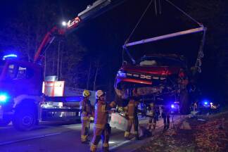Die Freiwillige Feuerwehr Abtenau barg das Fahrzeug. 