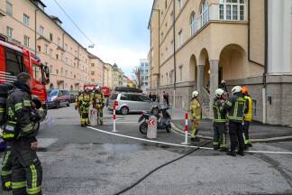 Bilder vom Brandeinsatz in der Plainstraße.  Bilder vom Brandeinsatz in der Plainstraße.