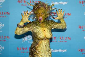 Heidi Klum als Medusa.  Heidi Klum als Medusa.