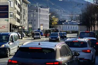 Infolge des Unfalls kam es zu Verzögerungen im Morgenverkehr. 