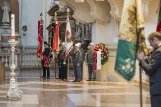 Bilder von der Zeremonie.  