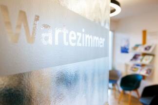 Die Pensionsversicherung (PVA) verzeichnet seit 2019 einen massiven Anstieg bei Fällen der Multisystemerkrankung ME/CFS. Die Pensionsversicherung (PVA) verzeichnet seit 2019 einen massiven Anstieg bei Fällen der Multisystemerkrankung ME/CFS.