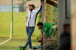 Henndorfs Sportchef Christoph Gruber muss einen Co-Trainer suchen. Henndorfs Sportchef Christoph Gruber muss einen Co-Trainer suchen.