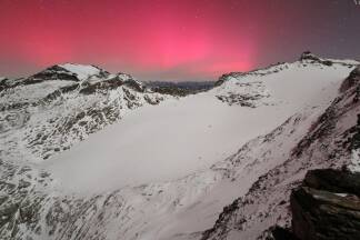 Diese Aufnahme wurde am Kleinfleißkees gemacht - mit Blick nach Nordosten zum Hohen Sonnblick.  