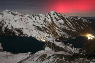 Aufnahme vom Heinrich-Schwaiger-Haus mit Blick auf die Kaprun-Hochgebirgsstauseen.  