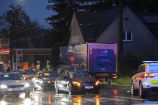 Der Unfall ereignet sich nahe der Christian-Doppler-Klinik. Der Unfall ereignet sich nahe der Christian-Doppler-Klinik.