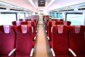 Alle 60 Railjets der Bestandsflotte werden bis 2031 umfassend modernisiert, der erste heißt "Koralmjet". Alle 60 Railjets der Bestandsflotte werden bis 2031 umfassend modernisiert, der erste heißt 'Koralmjet'.