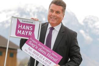 Hans Mayr stellt seinen Wahlkampf unter das Motto „Sag’s dem Hans!“ 