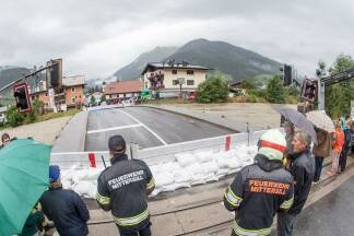 Hochwasser in Mittersill: Lage im Pinzgau entspannt sich Hochwasser in Mittersill: Lage im Pinzgau entspannt sich