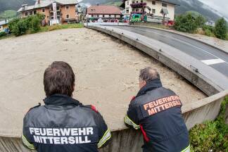 Hochwasser in Mittersill: Lage im Pinzgau entspannt sich Hochwasser in Mittersill: Lage im Pinzgau entspannt sich