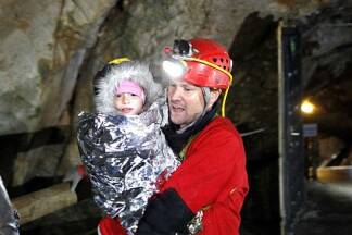 Video: 26 Besucher aus Schauhöhle in Lofer gerettet