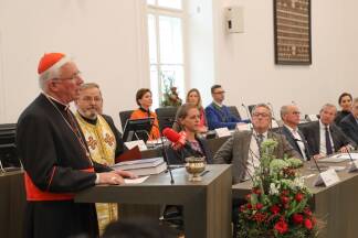 Erzbischof Franz Lackner im neuen Landtag 