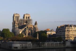 Notre-Dame in der Morgensonne des 17. April 2019. 