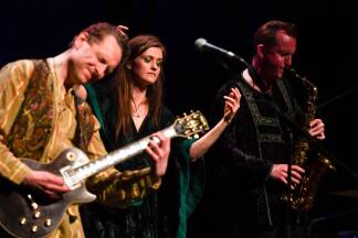 Ragga Gröndal, Guðmundur Pétursson (Gitarre), Haukur Gröndal (Klarinette).  