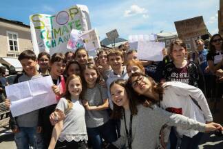 Aus dem BG Nonntal marschierte eine ganze Klasse mit.  Aus dem BG Nonntal marschierte eine ganze Klasse mit.
