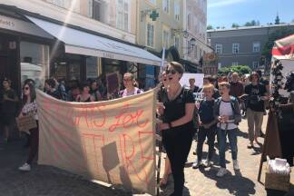 Der Weg führte die Demostranten auch über den Alten Markt.  Der Weg führte die Demostranten auch über den Alten Markt.