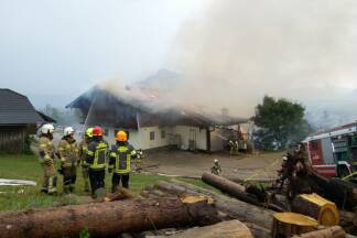 Vollbrand eines Hauses am Gaisberg. 