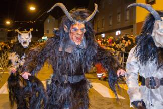 Wilde Gesellen am Gnigler Krampuslauf. 