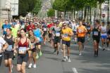 Die Stadt gehört am Sonntag den Läuferinnen und Läufern beim Salzburg Marathon. 