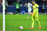 Bullen-Keeper Alexander Schlager parierte einen Elfmeter – am Ende zu wenig gegen Ferencvaros. 