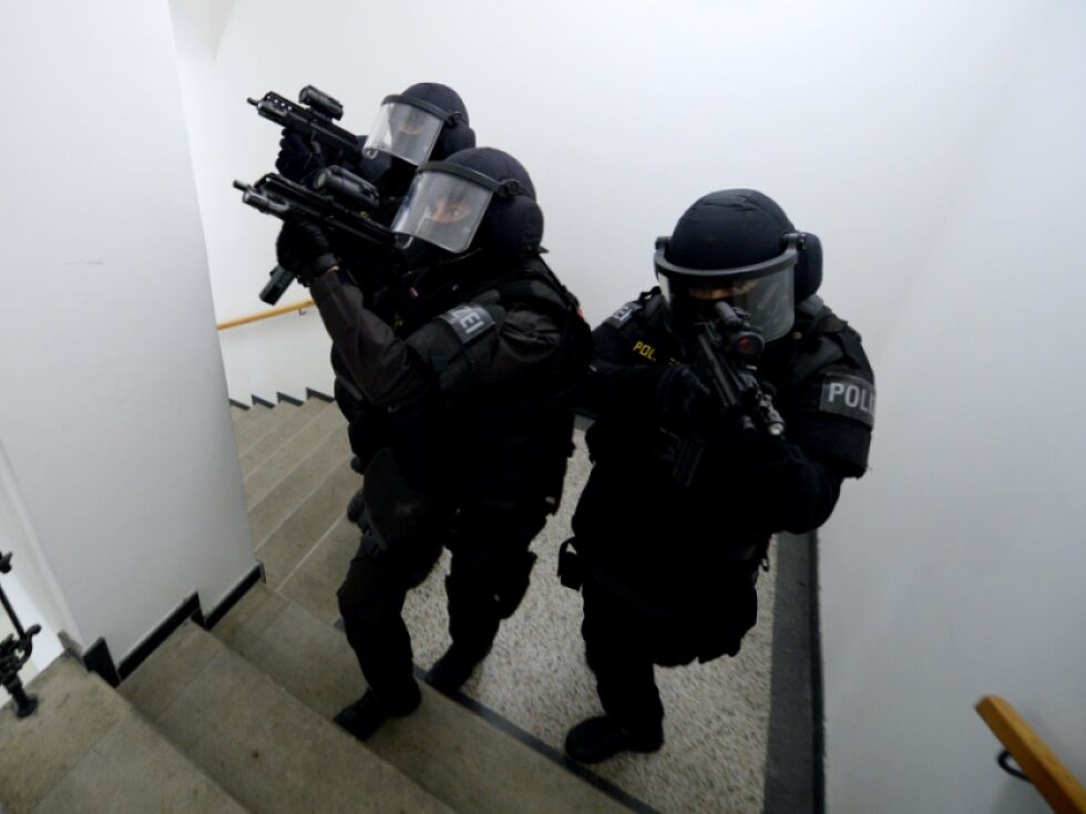 Kärntner feuert mit Schreckschusspistole auf Polizisten