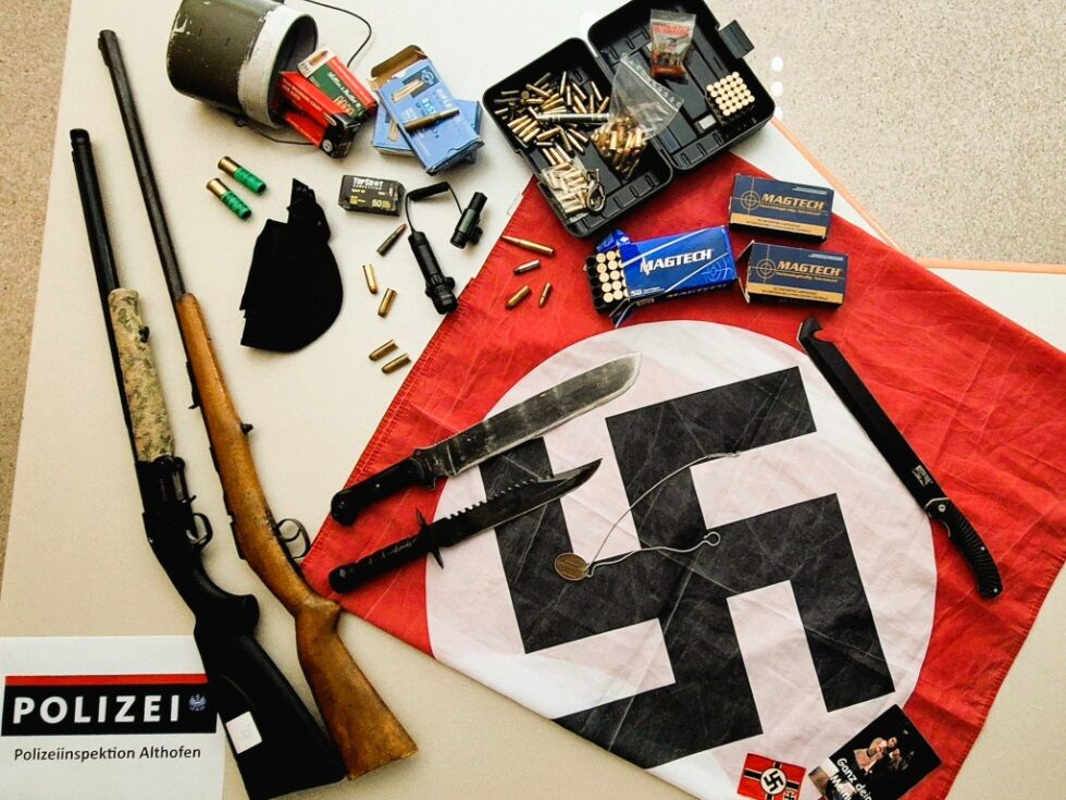 Kärntner hatte Waffen, NS-Material und Drogen gebunkert