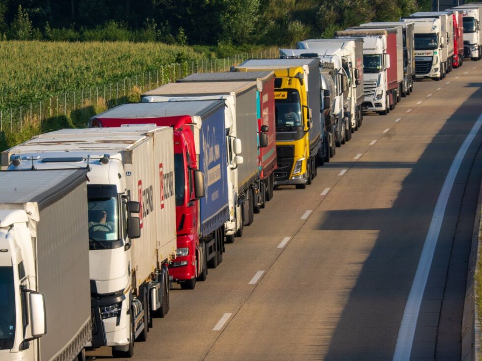 Koalition uneins über Erhöhung der Lkw-Maut ab 2026
