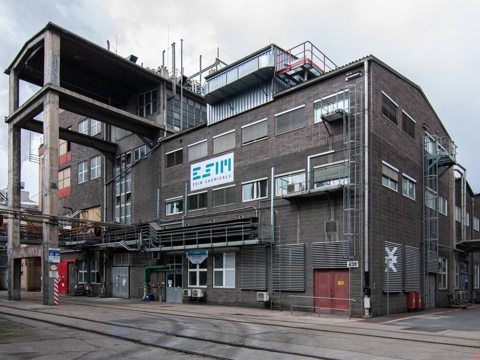 Nad linijskim kemičnim podjetjem ESIM Chemicals v Avstriji uveden stečaj