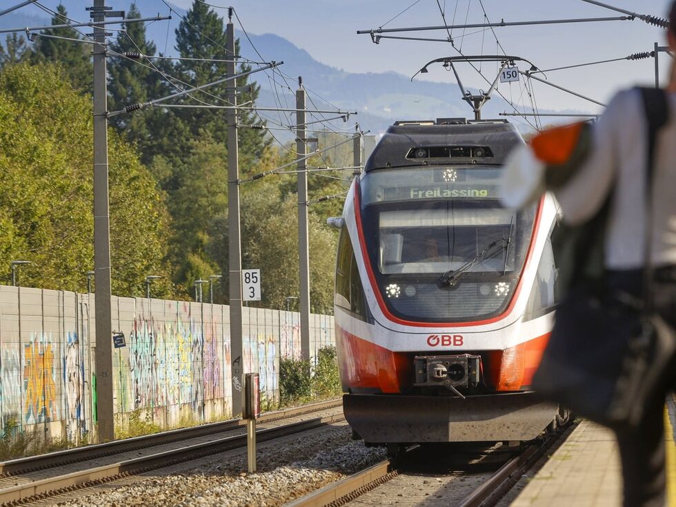 Lokführer ÖBB v Avstriji osumljen spolne zlorabe mladoletnikov