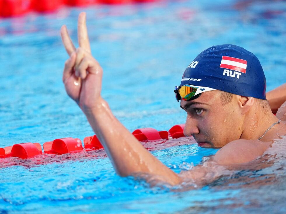 Espernberger in Mladenović sta se uvrstila v polfinale svetovnega prvenstva v plavanju v Singapurju