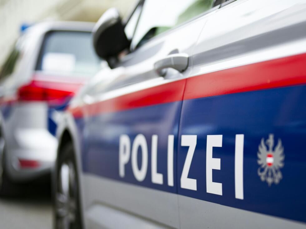 Mann verletzte in Wien Schulwart mit Feuerzeug