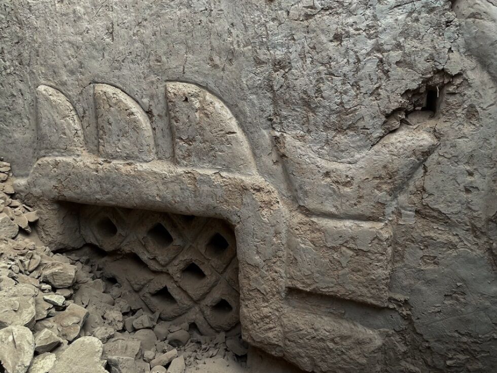 V Peruju odkrili več kot 3.000 let staro stensko poslikavo