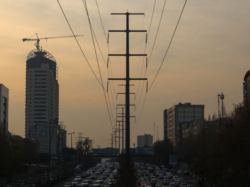 Millionen Iraner wegen Hitze ohne Strom und Wasser