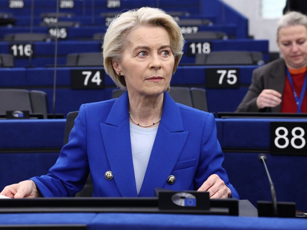 Misstrauensabstimmungen gegen Kommission im EU-Parlament