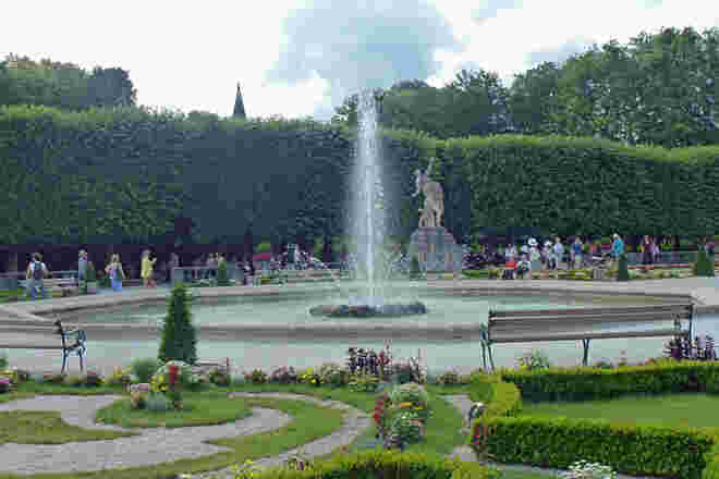 Im Mirabellgarten