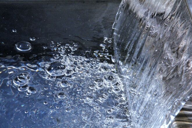 Vergnügtes Wasser II