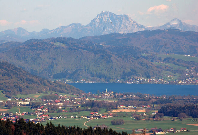 Attersee am Attersee im Mittelpunkt