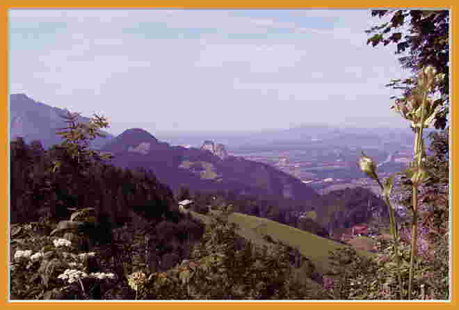 Blick vom Dürrnberg über die Barmsteine ins Tal