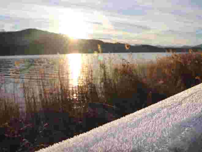 Frostiger Sonnenaufgang