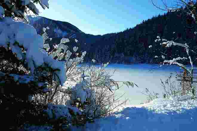 . . .  der Schatten kommt