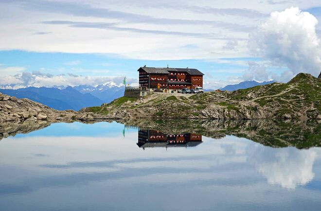 Karlsbaderhütte gespiegelt