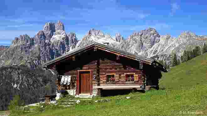 "Bilderbuch-Alm"