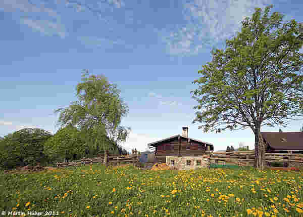 Die Halseralm im Frühling 2011