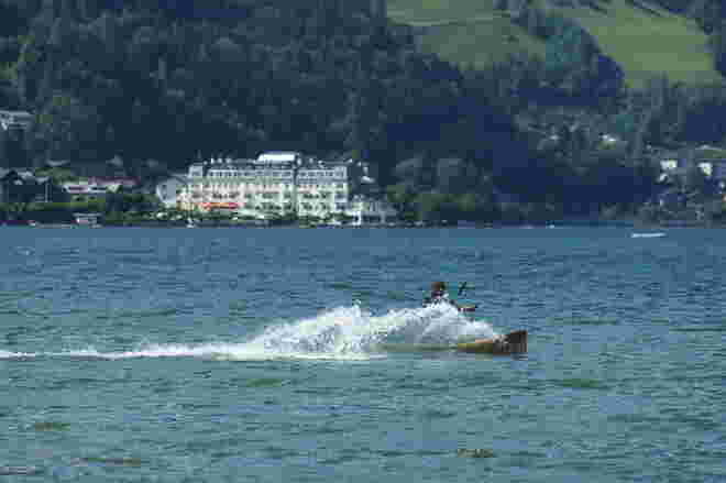 Kitesurfer am Zeller See